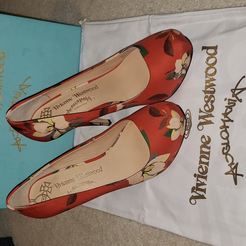 Vivienne Westwood Anglomania Fifi Red Silk Pumps - Never Worn!! NWT